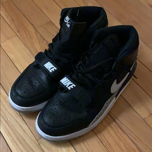 men's nike black high top shoes